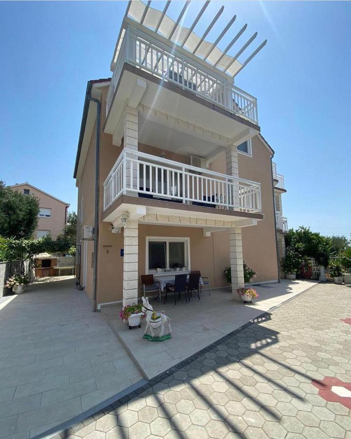 Apartments Mara Оребич Екстер'єр фото