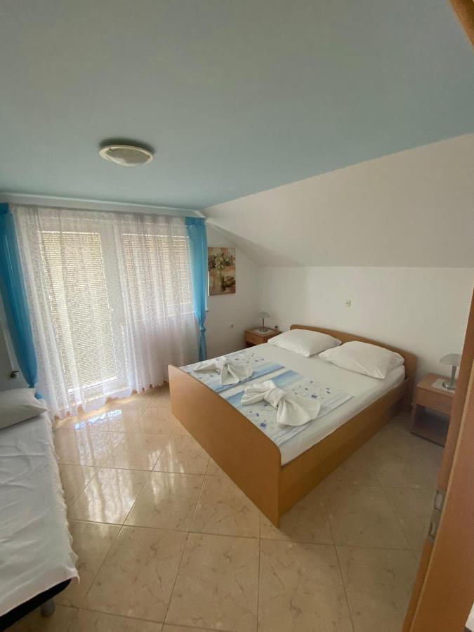 Apartments Mara Оребич Екстер'єр фото