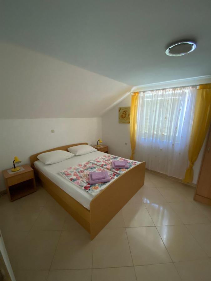 Apartments Mara Оребич Екстер'єр фото