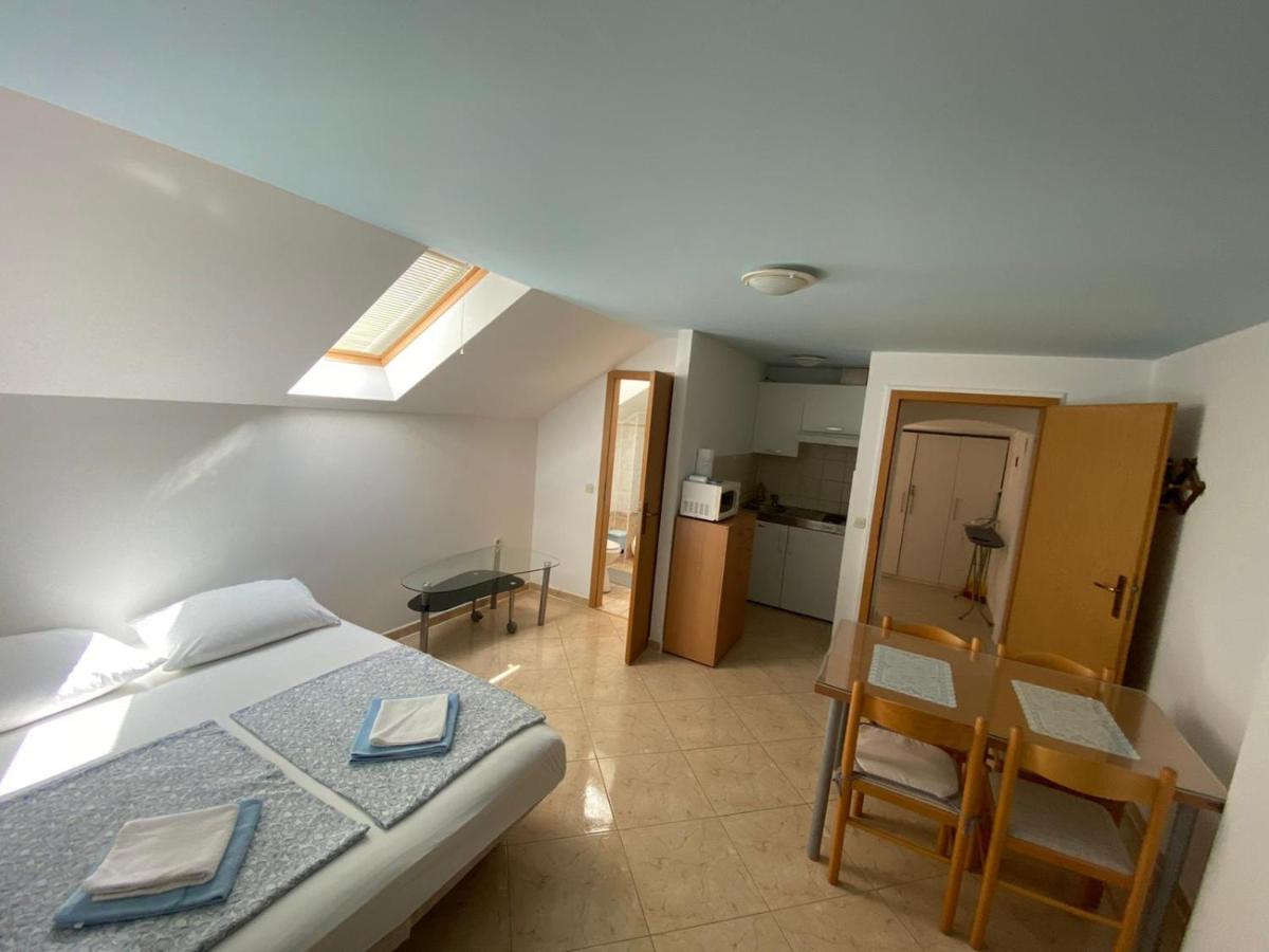 Apartments Mara Оребич Екстер'єр фото