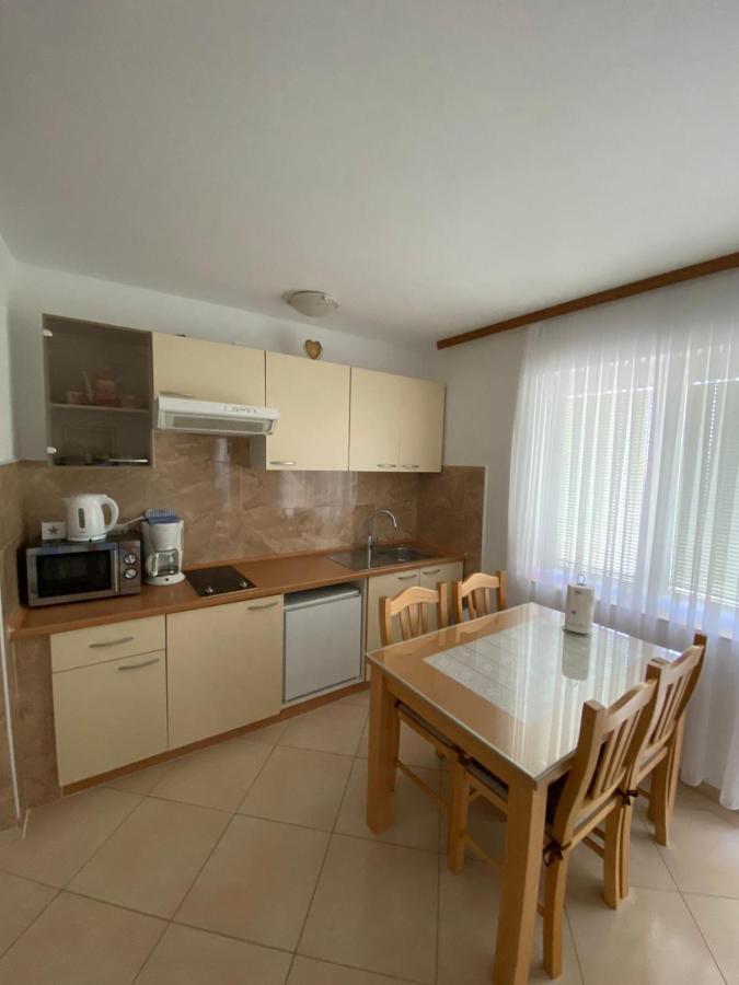 Apartments Mara Оребич Екстер'єр фото