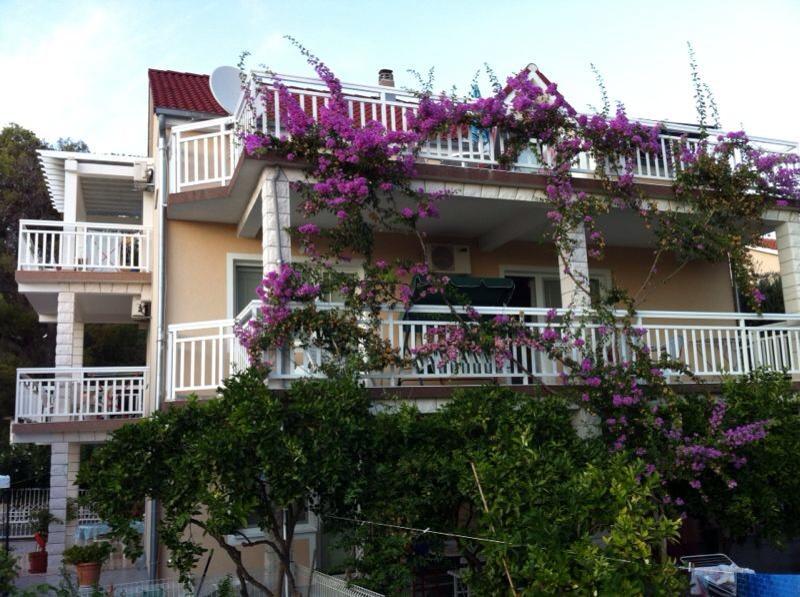 Apartments Mara Оребич Екстер'єр фото